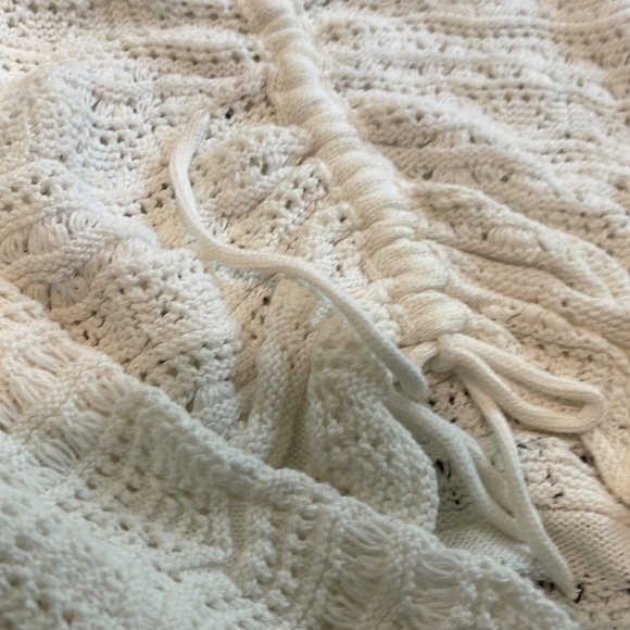 sweater - Picture 2 of 3